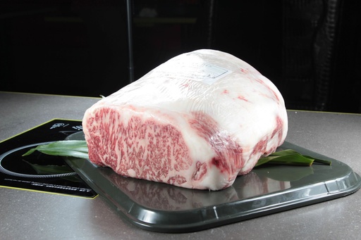 Kagoshima Wagyu A5 Striploin เนื้อคาโกชิม่าวากิว A5 สตริปลอยน์