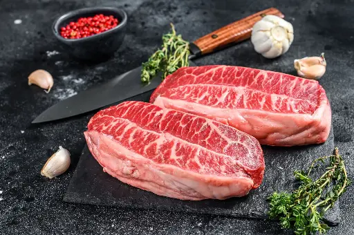 Carrala Australian Wagyu Oyster Blade เนื้อออสเตรเลียน วากิว ออยเตอร์เบลด MB6-7 